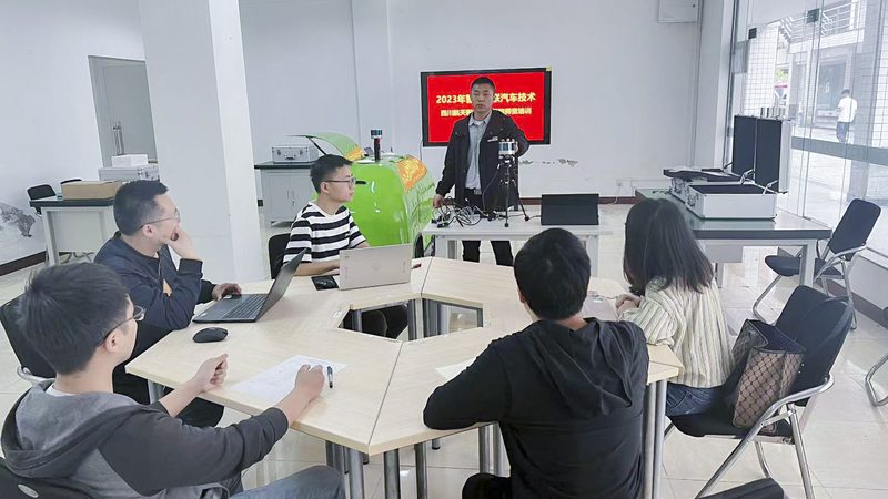 根据我国相关规定，自考本科申请学位证的时间限制如下：