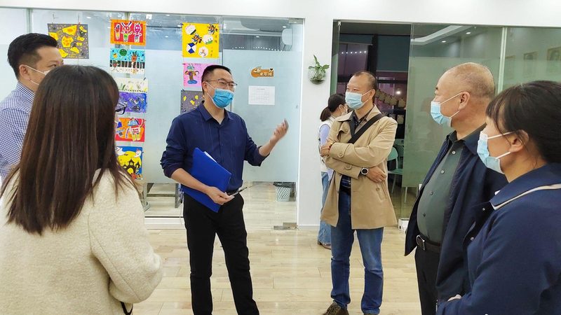对于报班费用，我们不能仅仅看数字，更要关注性价比。以下是一些衡量性价比的要点：